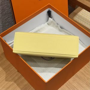 Hermes Kelly Pochette Handmade In Swift Calfskin Leather Silver Hardware 1Z Jaune Poussin - Image 16
