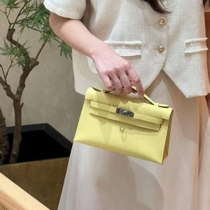Hermes Kelly Pochette Handmade In Swift Calfskin Leather Silver Hardware 1Z Jaune Poussin - Image 4