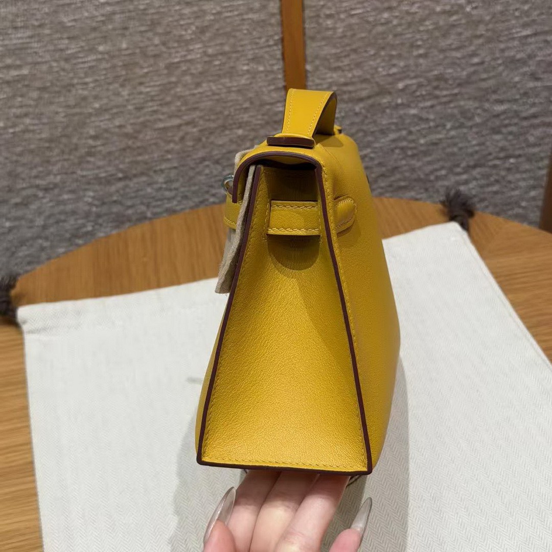 Hermes Kelly Pochette Handmade In Swift Calfskin Leather Silver Hardware 9D Jaune Amber - Image 11