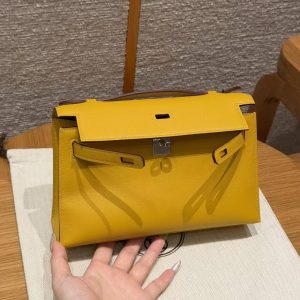 Hermes Kelly Pochette Handmade In Swift Calfskin Leather Silver Hardware 9D Jaune Amber - Image 6