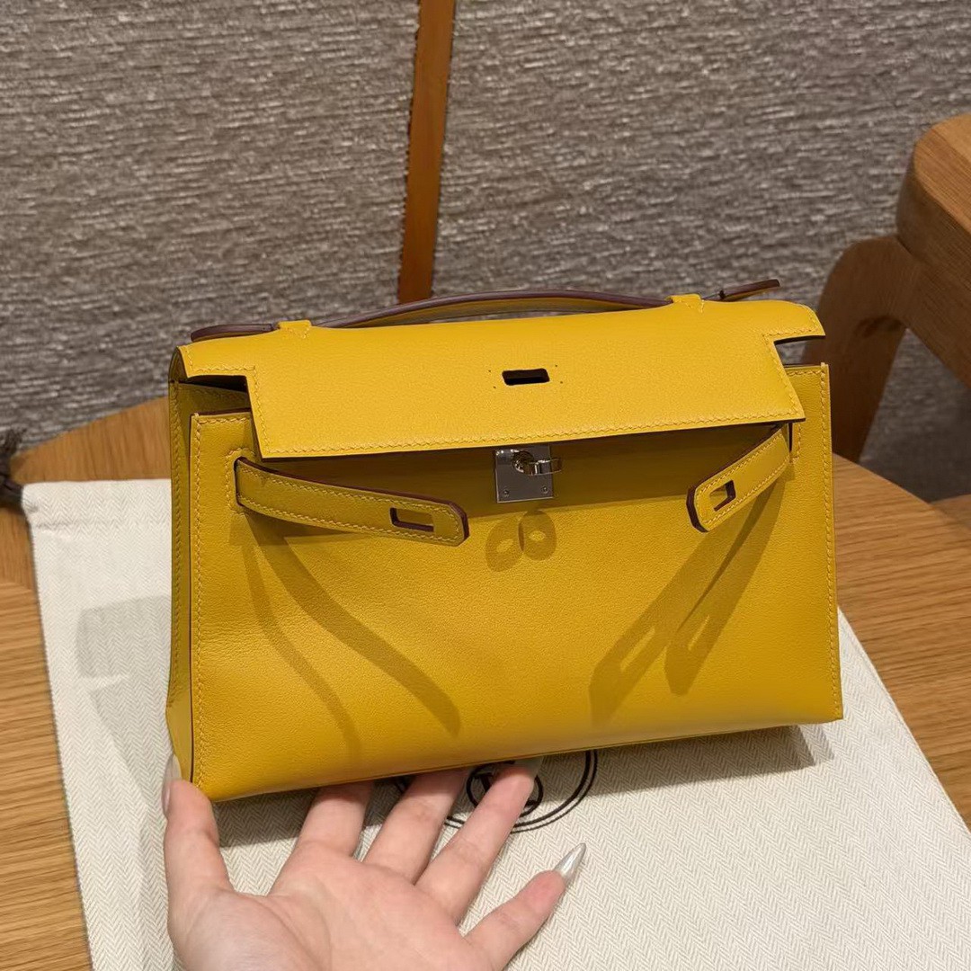 Hermes Kelly Pochette Handmade In Swift Calfskin Leather Silver Hardware 9D Jaune Amber - Image 6