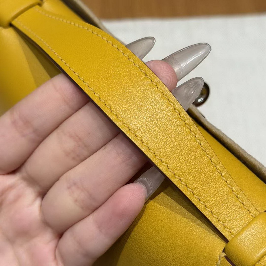 Hermes Kelly Pochette Handmade In Swift Calfskin Leather Silver Hardware 9D Jaune Amber - Image 4