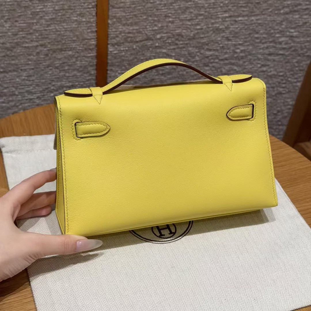 Hermes Kelly Pochette Handmade In Swift Calfskin Leather Silver Hardware 9R Lime - Image 2