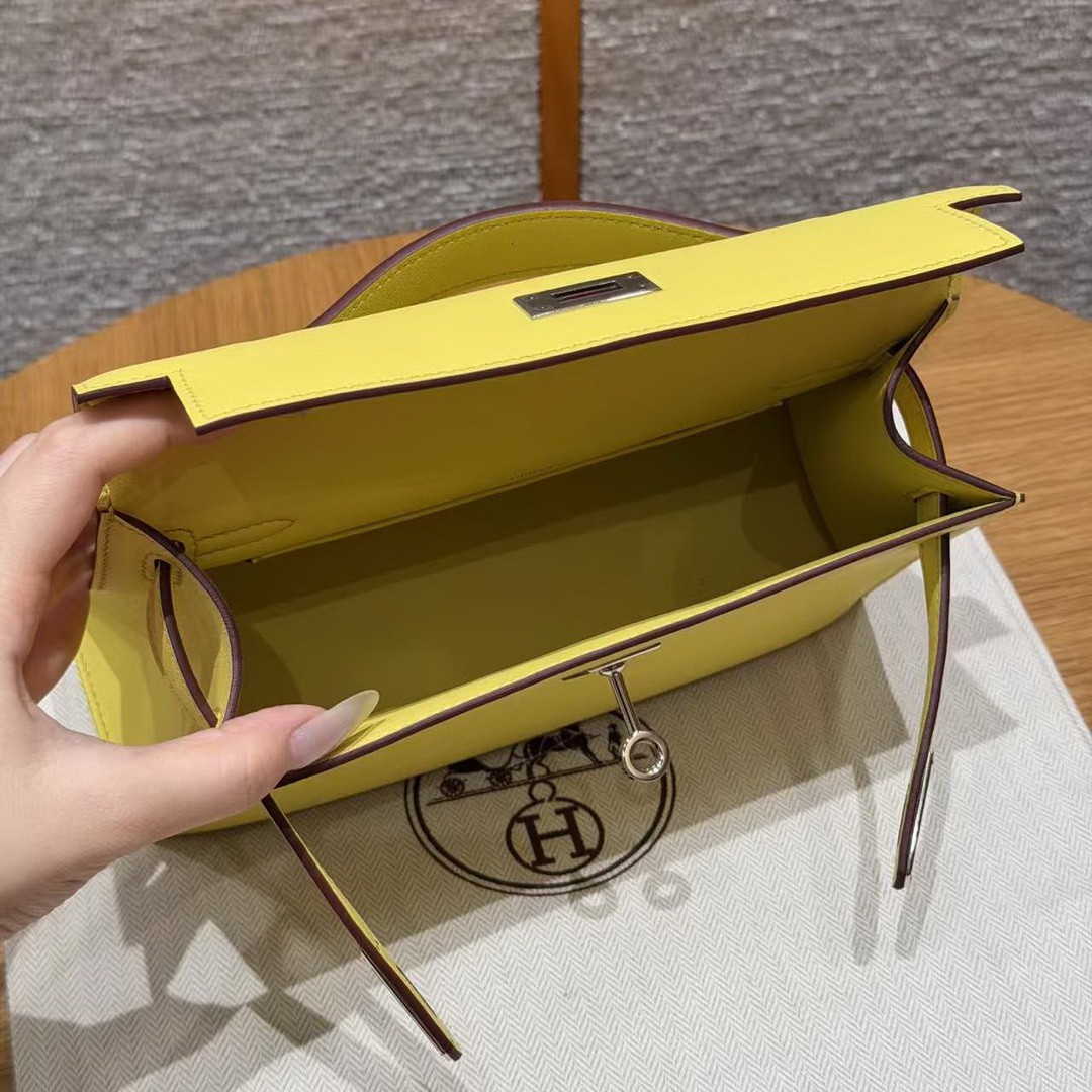 Hermes Kelly Pochette Handmade In Swift Calfskin Leather Silver Hardware 9R Lime - Image 14