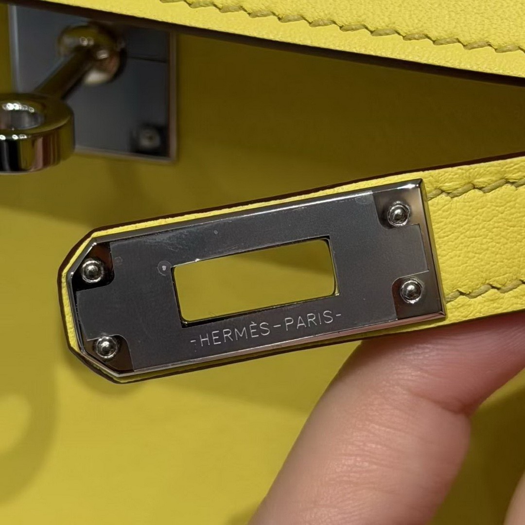 Hermes Kelly Pochette Handmade In Swift Calfskin Leather Silver Hardware 9R Lime - Image 13