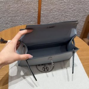 Hermes Kelly Pochette Handmade In Swift Calfskin Leather from Silver Hardware P0 Girs Pantin - Image 13