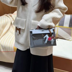 Hermes Kelly Pochette Handmade In Swift Calfskin Leather from Silver Hardware P0 Girs Pantin - Image 4