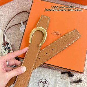 Alternative view of Hermes Luck Belt Buckle & Reversible Leather Strap 38 mm Epsom Calfskin Brushed Permabrass Buckle Yellow Gold Noir Gold