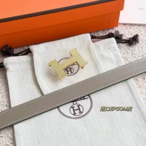 Hermes Mini Constance Guillochee Belt Buckle & Reversible Leather Strap 24 mm Swift and Epsom Calfskin Étoupe Blanc - Image 5