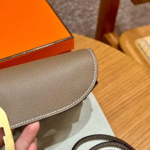 Hermes Maillon To Go Wallet Handmade In Epsom Calfskin Leather Gold Hardware ck18 Etoupe - Image 10