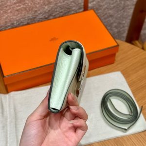 Hermes Maillon To Go Wallet Handmade In Epsom Calfskin Leather Silver Hardware OZ Vert Fizz - Image 13