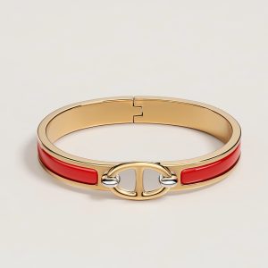 Hermes Mini Clic Chaine d'Ancre Bracelet Plain Enamel Yellow Gold Rouge Amarante H209000F 94PM