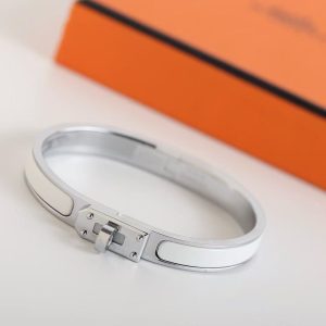Hermes Mini Clic Kelly Bracelet Plain Enamel Rose Gold Crème H200004FO85GM - Image 10
