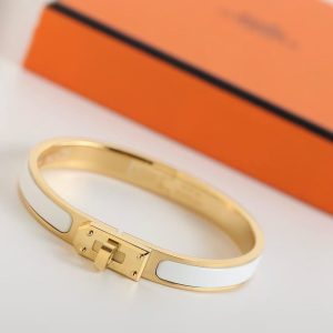 Hermes Mini Clic Kelly Bracelet Plain Enamel Rose Gold Crème H200004FO85GM - Image 9