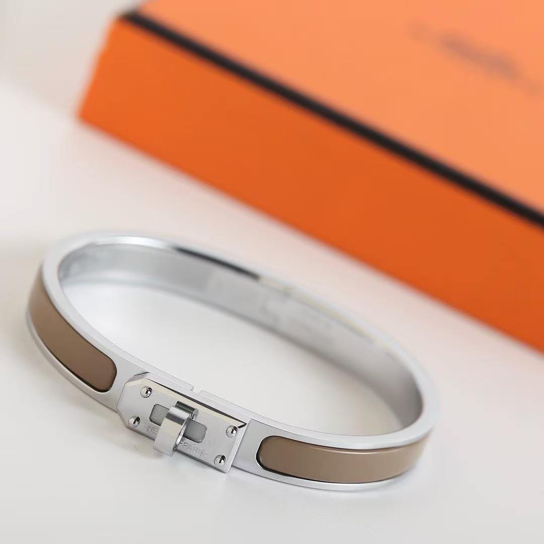 Hermes Mini Clic Kelly Bracelet Plain Enamel Rose Gold Étoupe H200004FO6EGM - Image 7