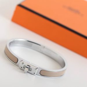 Hermes Mini Clic Kelly Bracelet Plain Enamel Rose Gold Marron Glacé H200004FO19GM - Image 9