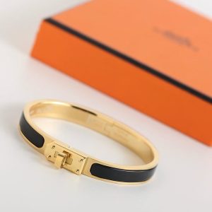 Hermes Mini Clic Kelly Bracelet Plain Enamel Rose Gold Noir H200004FO01GM - Image 8