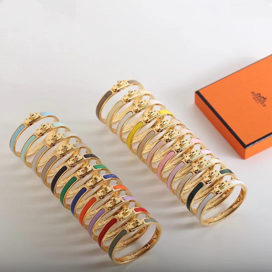 Hermes Mini Clic Kelly Bracelet Plain Enamel Rose Gold Rose Candeur H200004FO1ZGM - Image 10