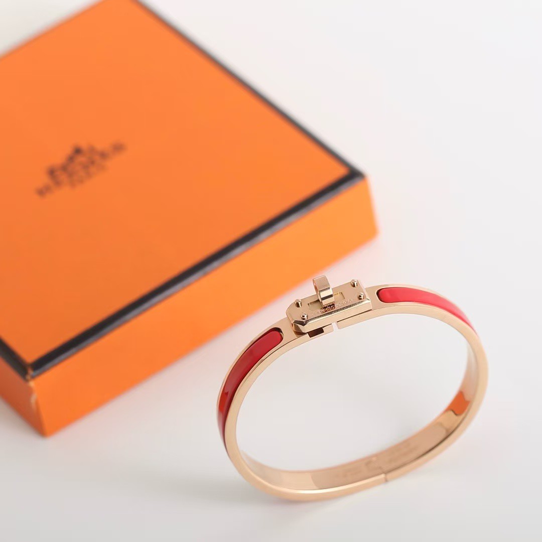 Hermes Mini Clic Kelly Bracelet Plain Enamel Yellow Gold Rouge Amarante H200004F 94GM - Image 11