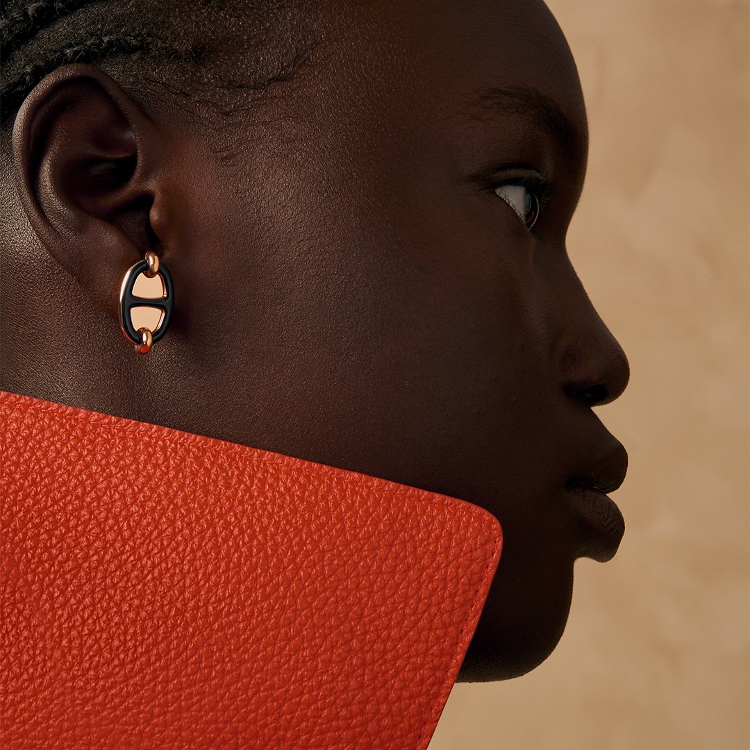 Hermes Mini Maillon Earrings Lacquered Metal Rose Gold Noir H100052FO03 - Image 5