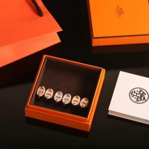 Hermes Mini Maillon Earrings Lacquered Metal Silver Rose Candeur H100052FPD2 - Image 10