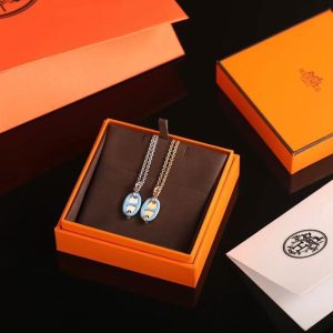 Alternative view of Hermes Mini Maillon Pendant Necklace Silver H100053FPC5