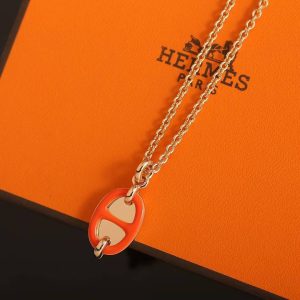 Hermes Mini Maillon Pendant Necklace Yellow Gold H100053FED1 - Image 9