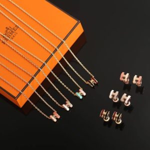 Alternative view of Hermes Mini Pop H Rocabar Earrings Lacquered Metal Rose Gold Beauté H100065FOB4
