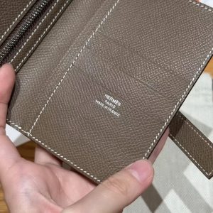 Hermes New H Passant Compact Wallet Handmade In Epsom Calfskin Leather 18 Etoupe - Image 9