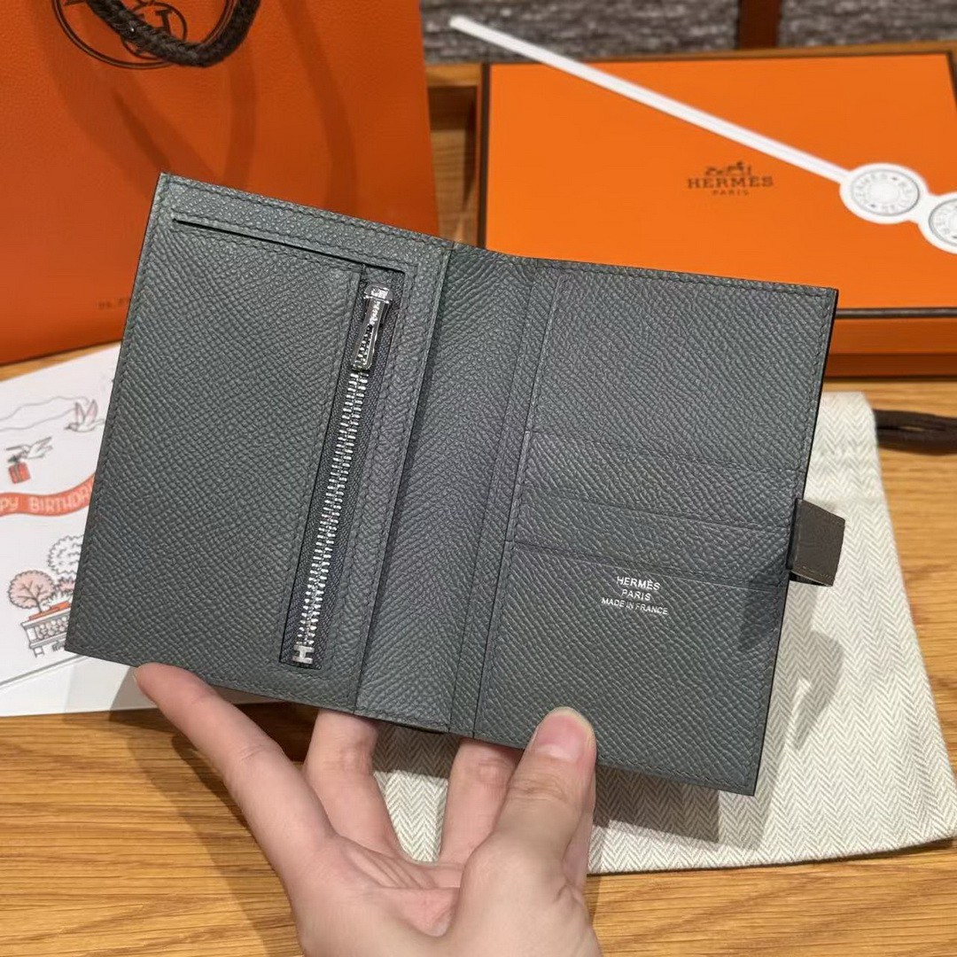 Hermes New H Passant Compact Wallet Handmade In Epsom Calfskin Leather 63 Vert Amanda - Image 3