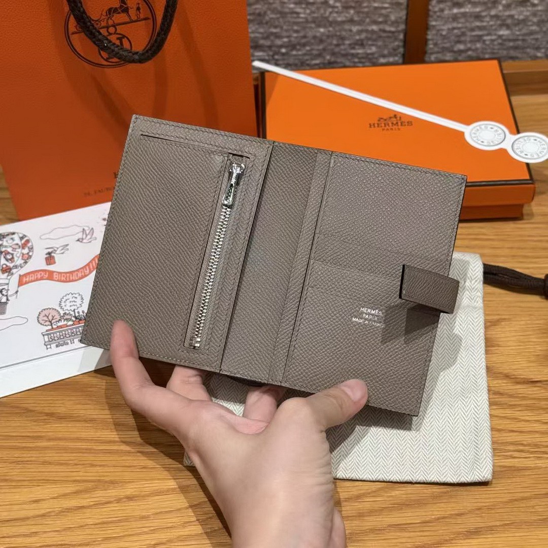 Hermes New H Passant Compact Wallet Handmade In Epsom Calfskin Leather M8 Gris Asphalted - Image 5