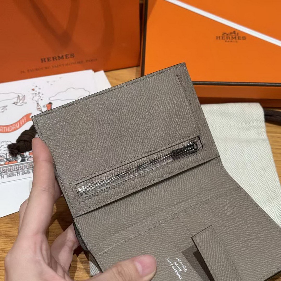 Hermes New H Passant Compact Wallet Handmade In Epsom Calfskin Leather M8 Gris Asphalted - Image 4