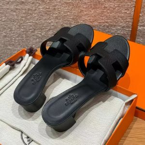Alternative view of Hermes Oasis Sandal Women High Heel Sandal in Epsom Heritage Calfskin Black
