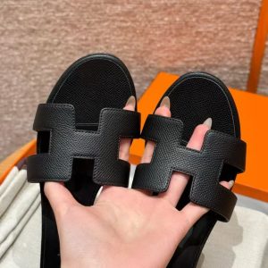 Hermes Oasis Sandal Women High Heel Sandal in Epsom Heritage Calfskin Black - Image 9