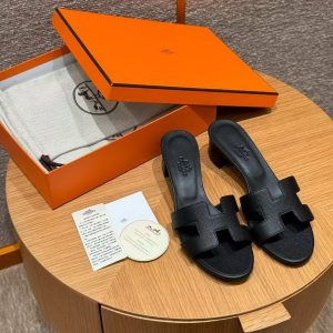 Hermes Oasis Sandal Women High Heel Sandal in Epsom Heritage Calfskin Black - Image 6