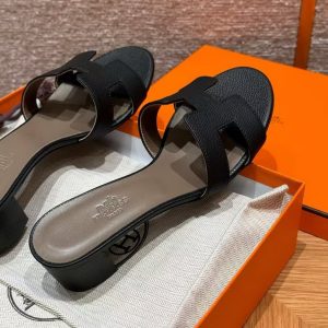 Hermes Oasis Sandal Women High Heel Sandal in Epsom Heritage Calfskin Black Etoupe - Image 15