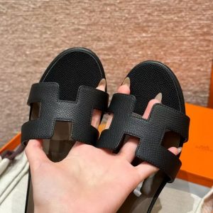 Hermes Oasis Sandal Women High Heel Sandal in Epsom Heritage Calfskin Black Etoupe - Image 10
