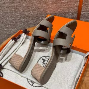 Hermes Oasis Sandal Women High Heel Sandal in Epsom Heritage Calfskin Gris Asphalte - Image 14