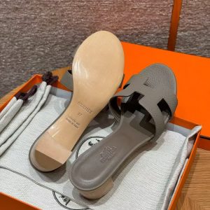 Hermes Oasis Sandal Women High Heel Sandal in Epsom Heritage Calfskin Gris Asphalte - Image 13