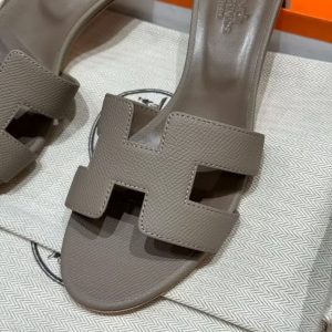 Hermes Oasis Sandal Women High Heel Sandal in Epsom Heritage Calfskin Gris Asphalte - Image 10