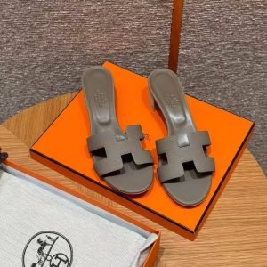Hermes Oasis Sandal Women High Heel Sandal in Epsom Heritage Calfskin Gris Asphalte - Image 4