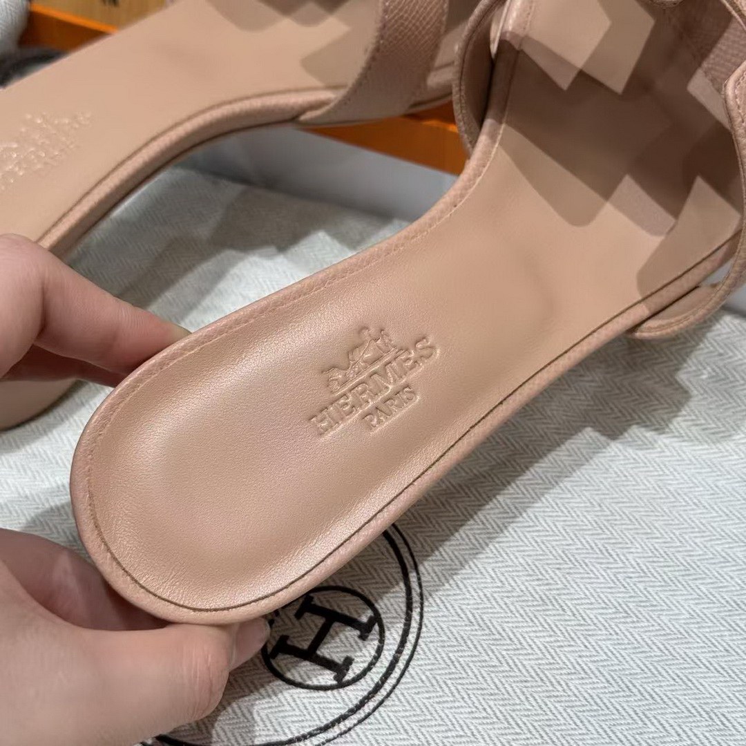 Hermes Oasis Sandal Women High Heel Sandal in Epsom Heritage Calfskin Pelino Beige - Image 9