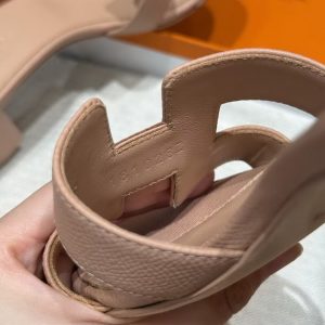 Hermes Oasis Sandal Women High Heel Sandal in Epsom Heritage Calfskin Pelino Beige - Image 8