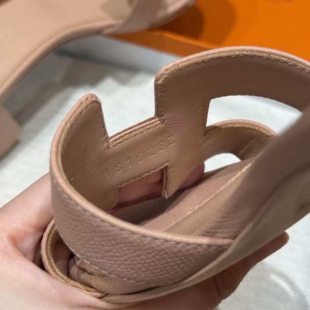 Hermes Oasis Sandal Women High Heel Sandal in Epsom Heritage Calfskin Pelino Beige - Image 8
