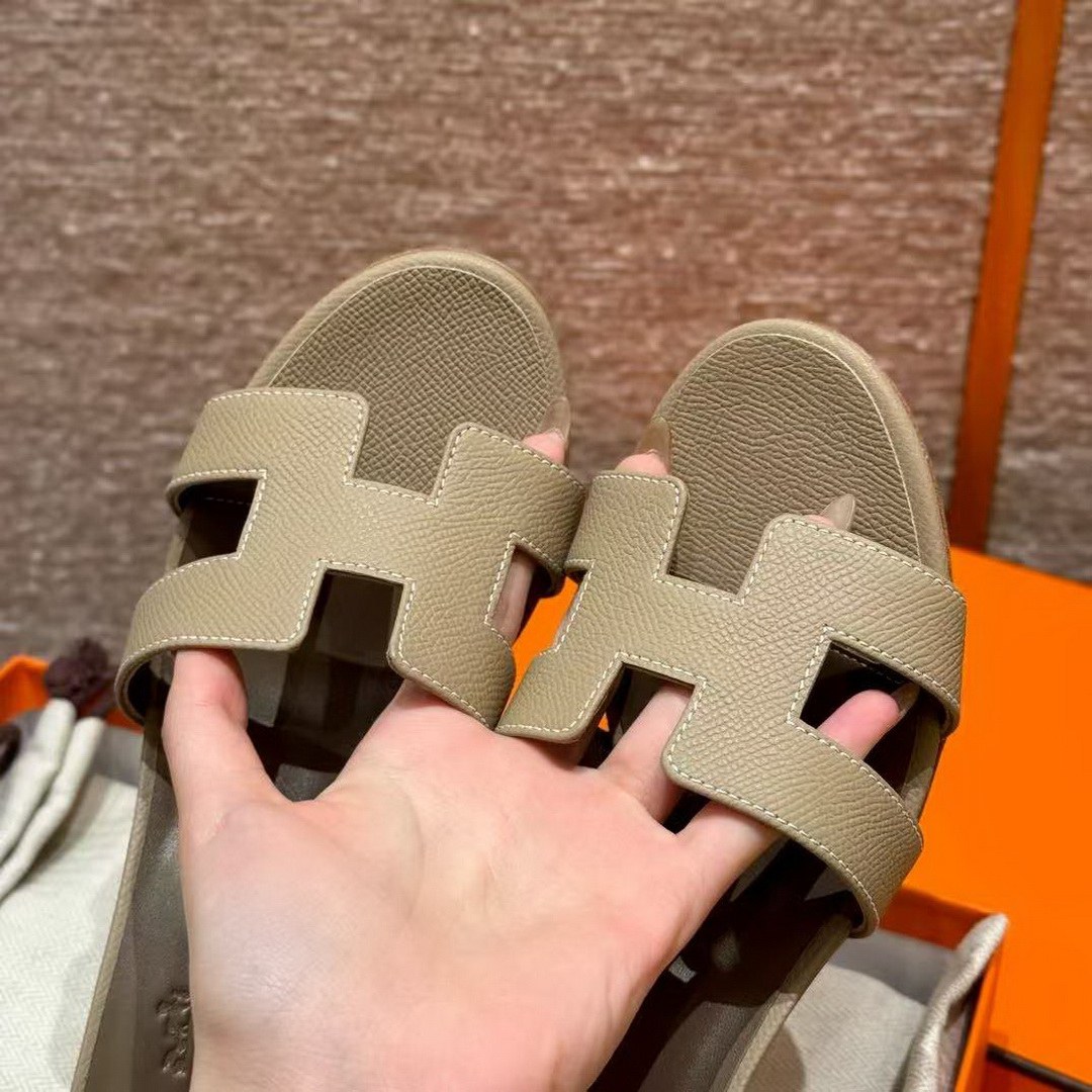 Hermes Oasis Sandal Women High Heel Sandal in Epsom Heritage Calfskin Trench Etoupe - Image 10