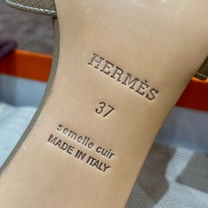 Hermes Oasis Sandal Women High Heel Sandal in Epsom Heritage Calfskin Trench Etoupe - Image 8