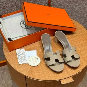 Hermes Oasis Sandal Women High Heel Sandal in Epsom Heritage Calfskin Trench Etoupe - Image 6