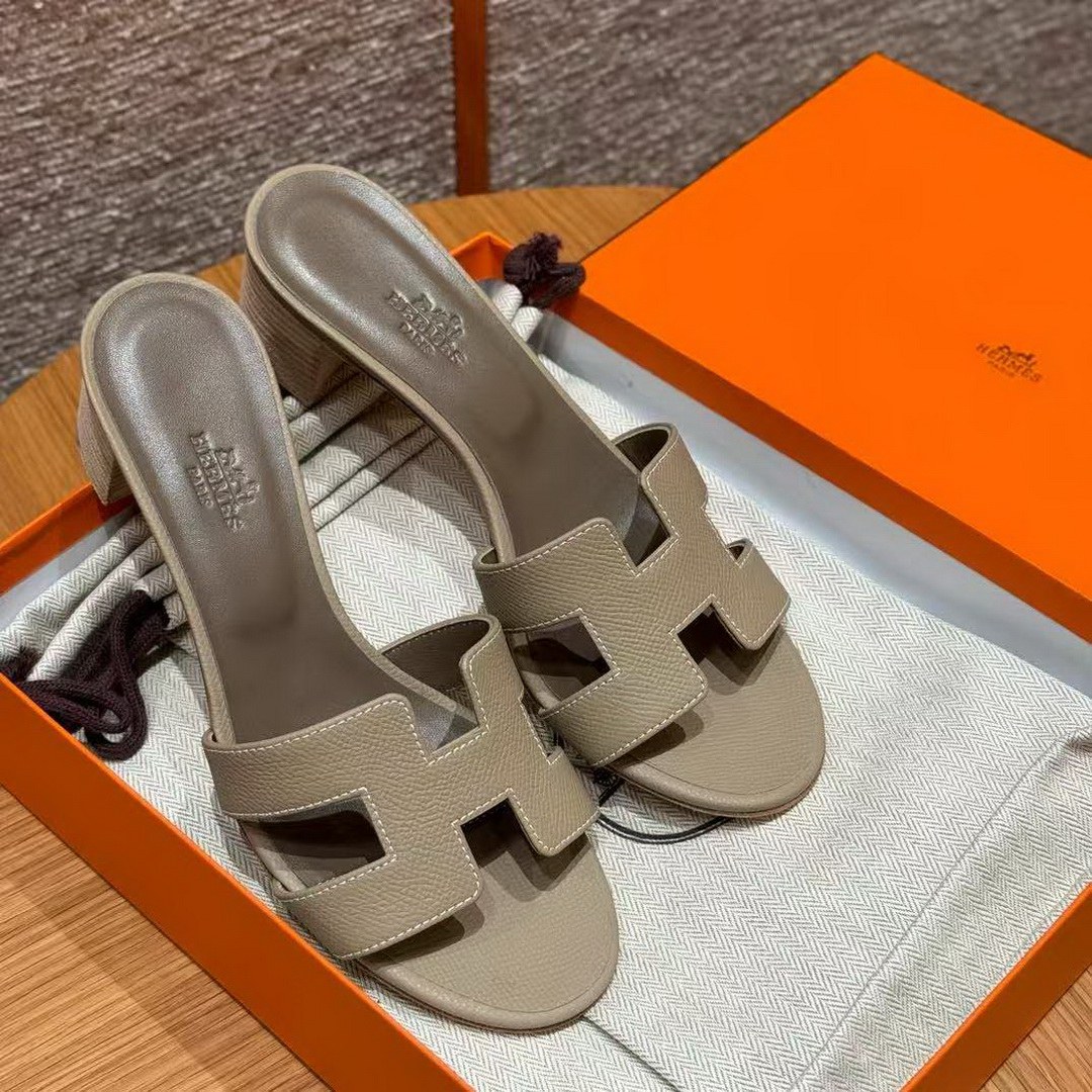 Hermes Oasis Sandal Women High Heel Sandal in Epsom Heritage Calfskin Trench Etoupe - Image 5
