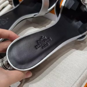 Hermes Oasis Sandal Women High Heel Sandal in Goatskin with Metallic Finish Gris Argenté H261186Z 52350 - Image 8