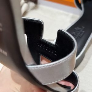 Hermes Oasis Sandal Women High Heel Sandal in Goatskin with Metallic Finish Gris Argenté H261186Z 52350 - Image 6